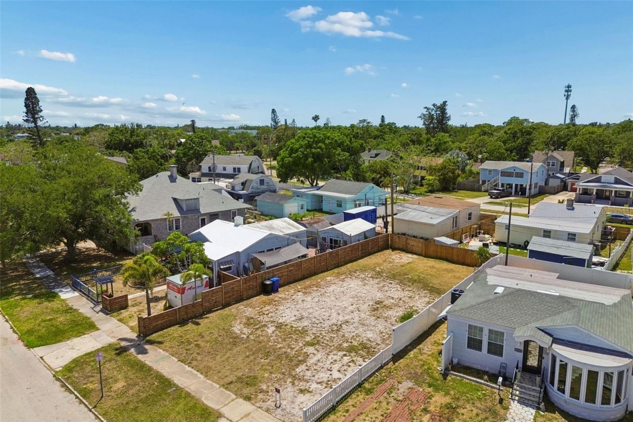 4005 Sunrise Drive S, Saint Petersburg, FL 33705 Photo