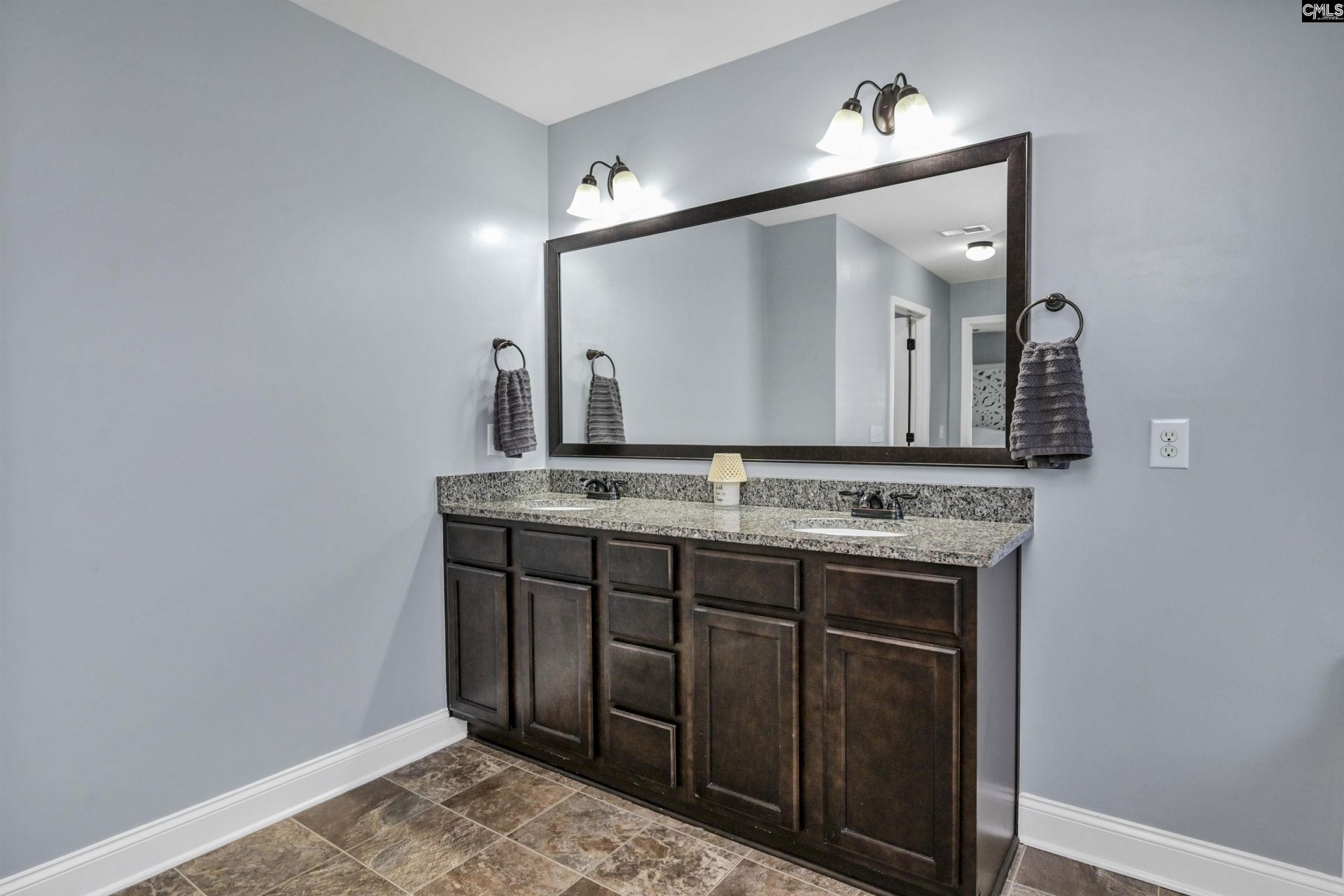 140 Cherokee Pond Court Photo 17