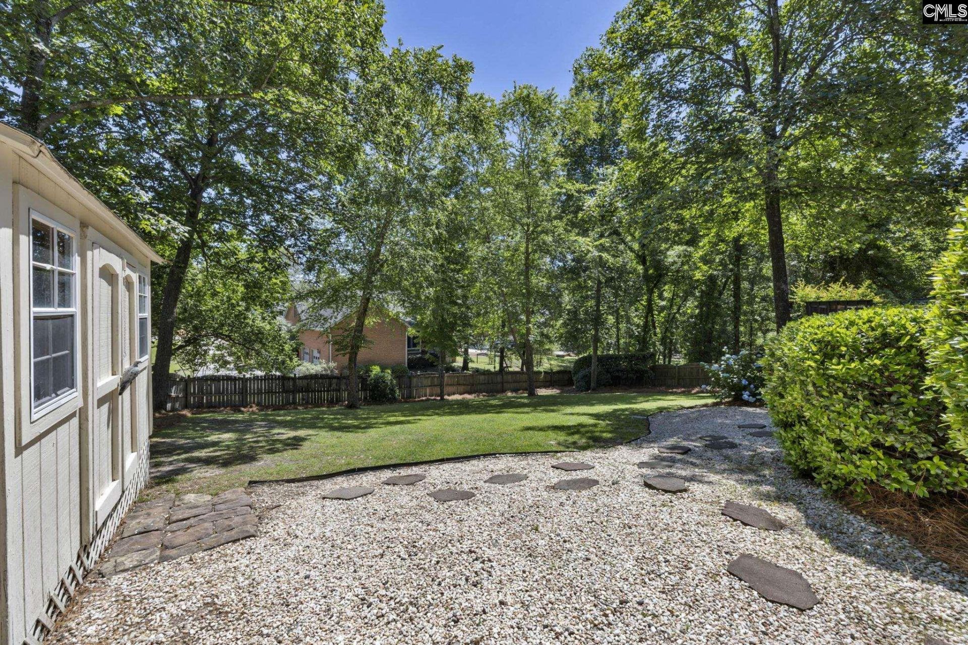 106 Heathfield Court Photo 39