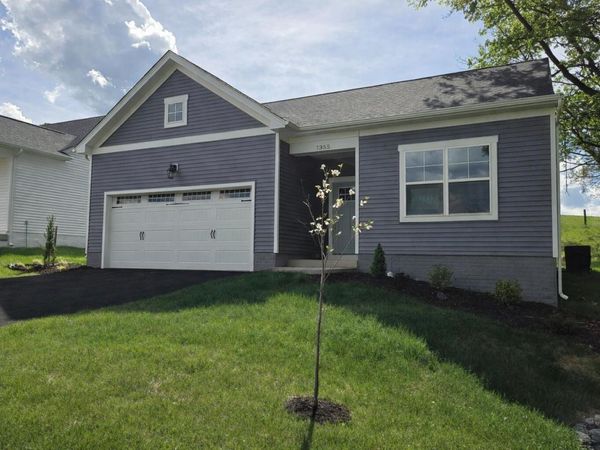 7355 King's Pointe DR , Radford, VA 24141
