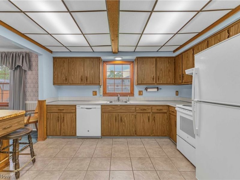 1913 Alcott Lane , Brunswick, OH 44212 Photo 8