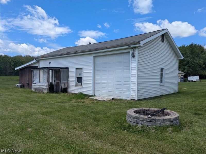 17536 Hosmer Road , Middlefield, OH 44062 Photo 12