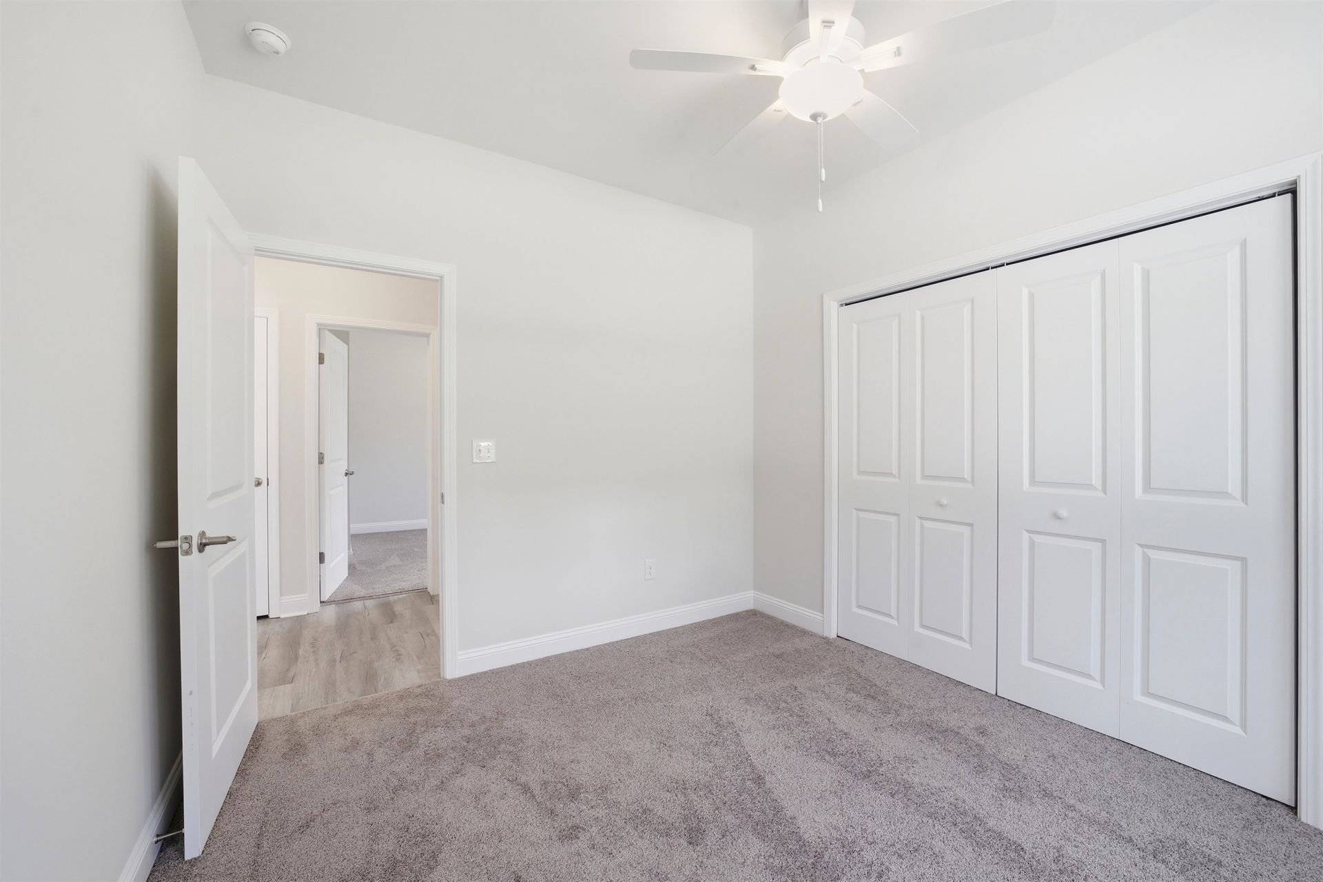 120 Violet Way Photo 15