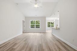 120 Violet Way photo 4