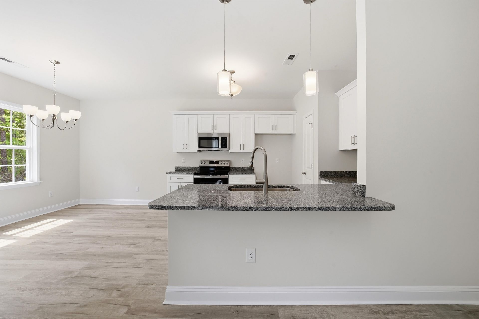 120 Violet Way Photo 5