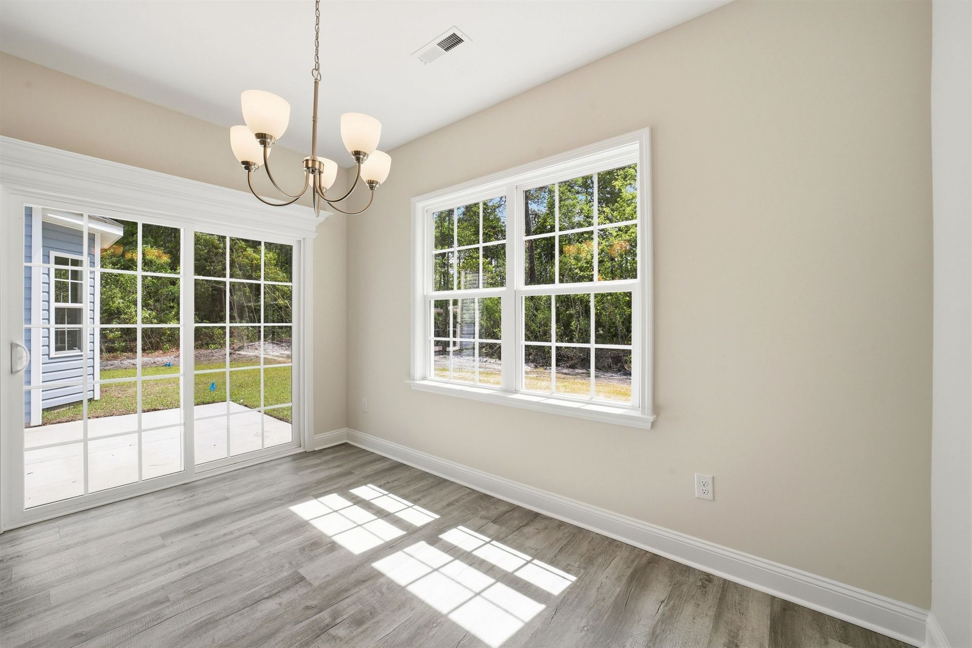 120 Violet Way Photo 9
