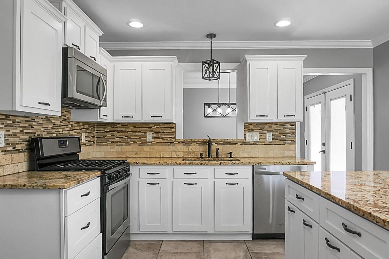8370 Longridge Road Photo 15