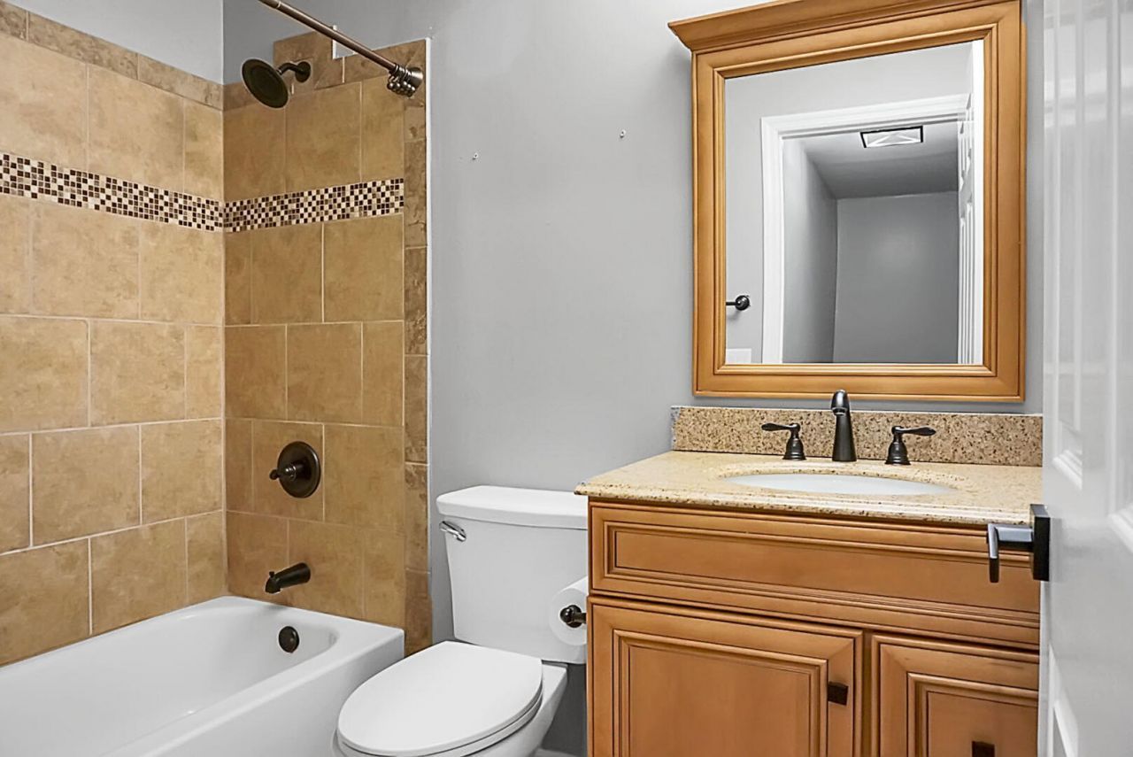 8370 Longridge Road Photo 22