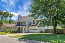 8370 Longridge Road photo 4