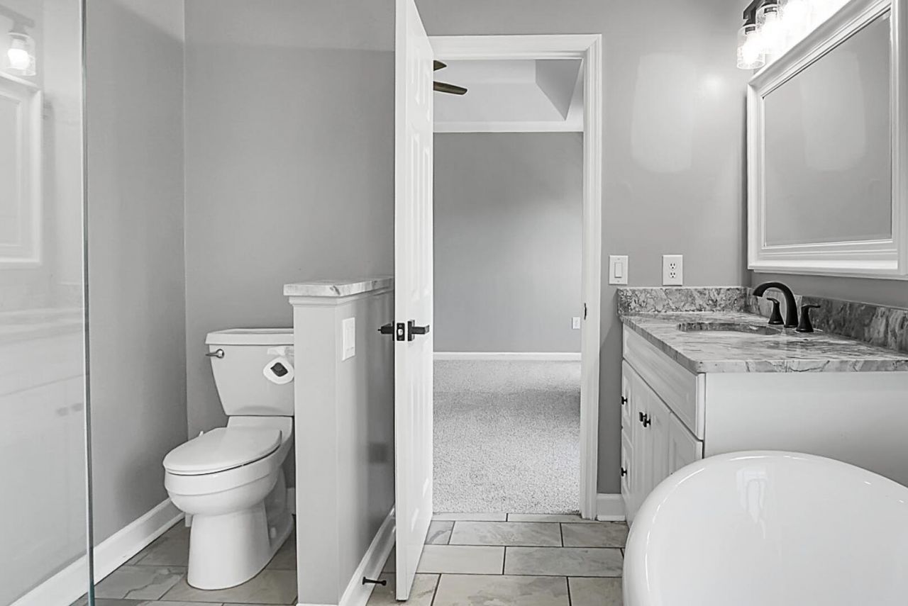 8370 Longridge Road Photo 35