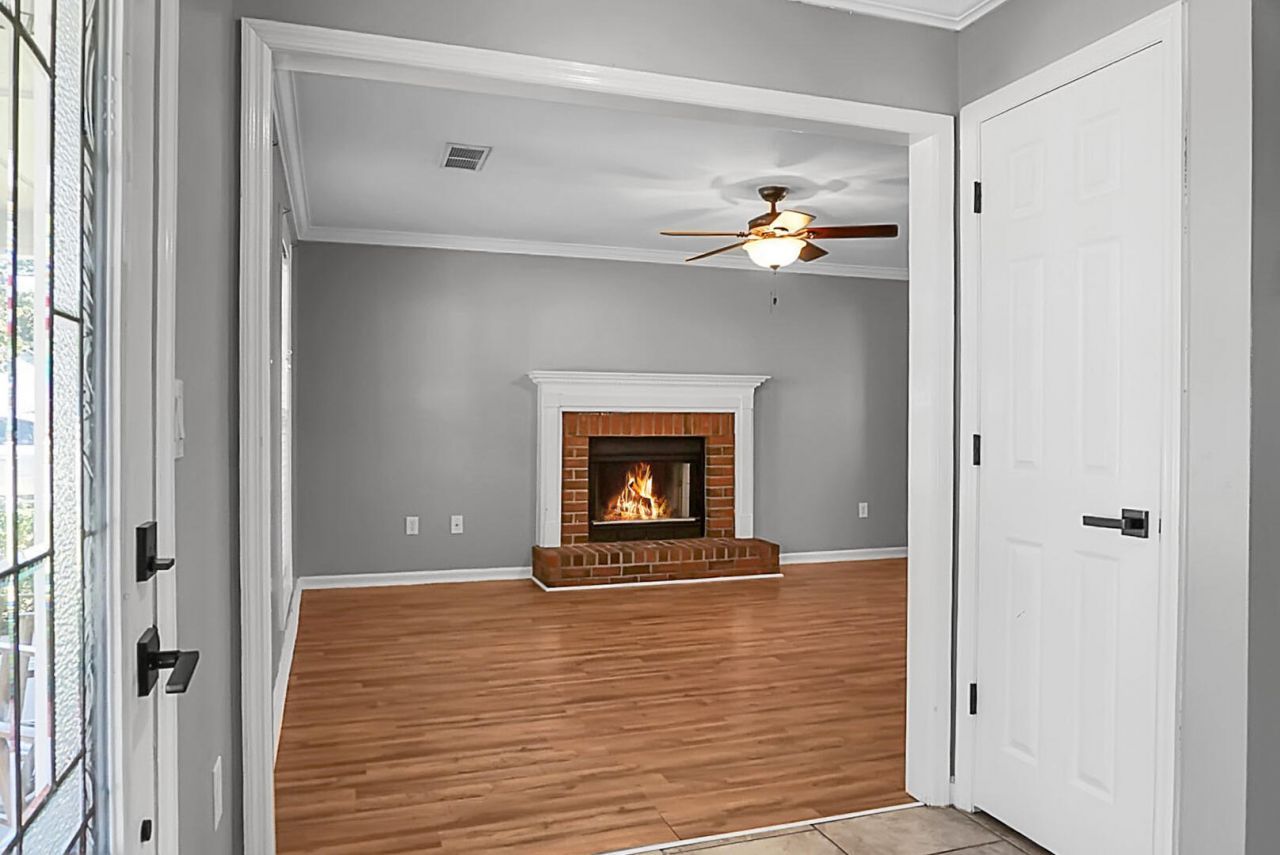 8370 Longridge Road Photo 7