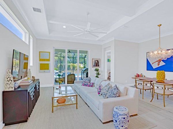 2136 Falls Manor, Vero Beach, FL 32967