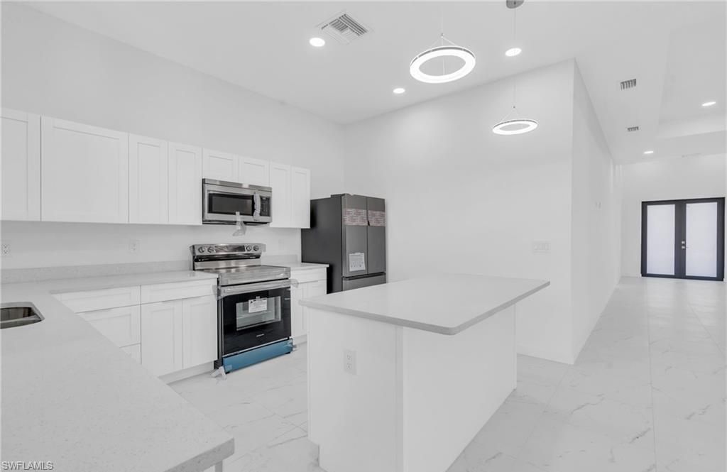 3924 NW 38th St , Cape Coral, FL 33993 Photo