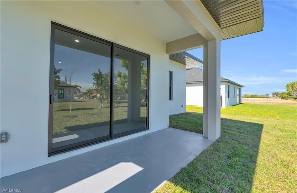 3924 NW 38th St , Cape Coral, FL 33993 Photo