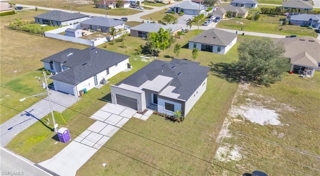 3924 NW 38th St , Cape Coral, FL 33993 Photo