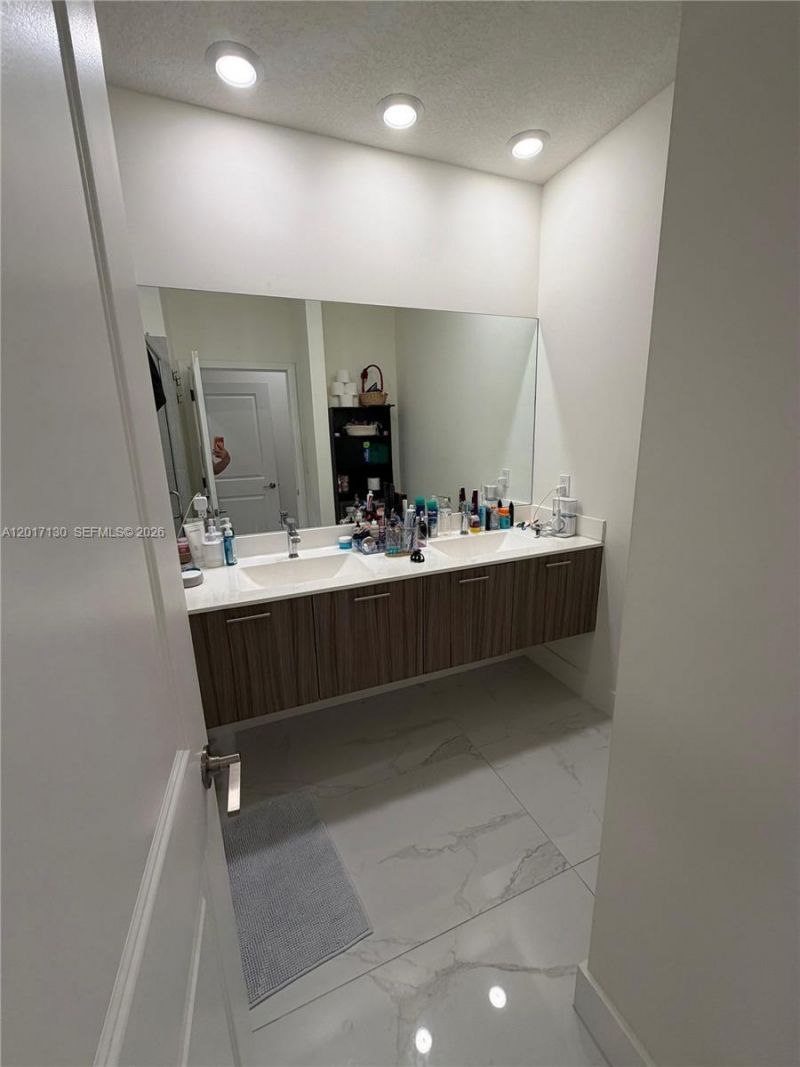 6453 NW 102nd Path , Unit 108, Doral, FL 33178 Photo