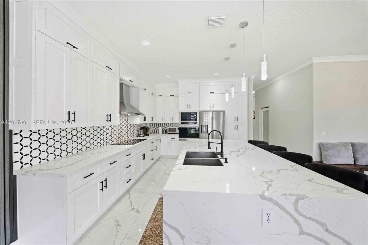 1748 SW 195th Ave, Miramar, FL 33029 Photo