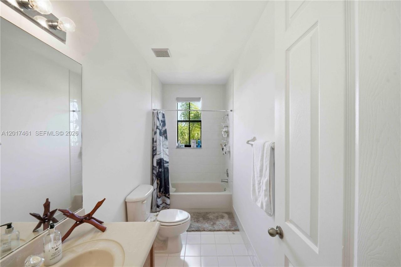 1748 SW 195th Ave, Miramar, FL 33029 Photo