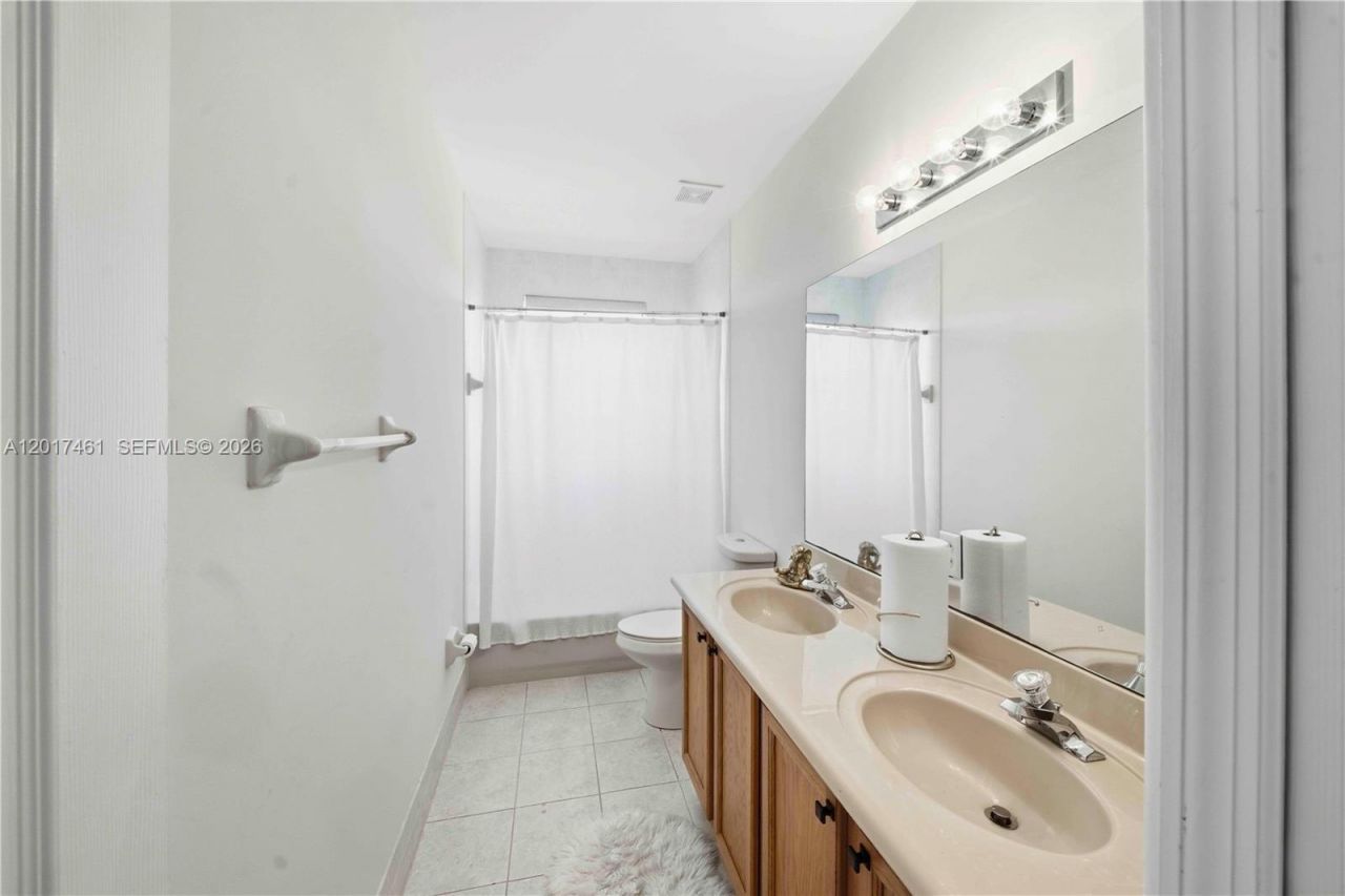 1748 SW 195th Ave, Miramar, FL 33029 Photo