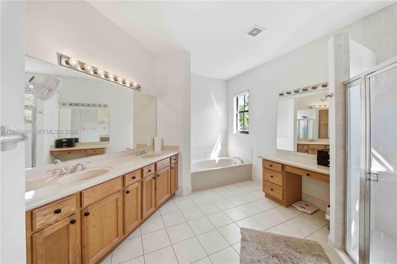 1748 SW 195th Ave, Miramar, FL 33029 Photo