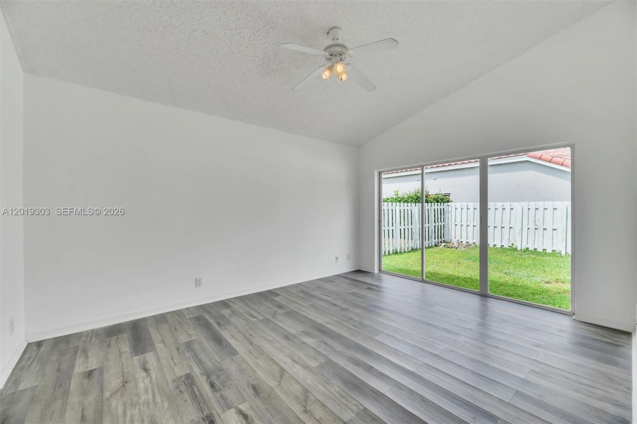 535 Somerset Way, Weston, FL 33326 Photo