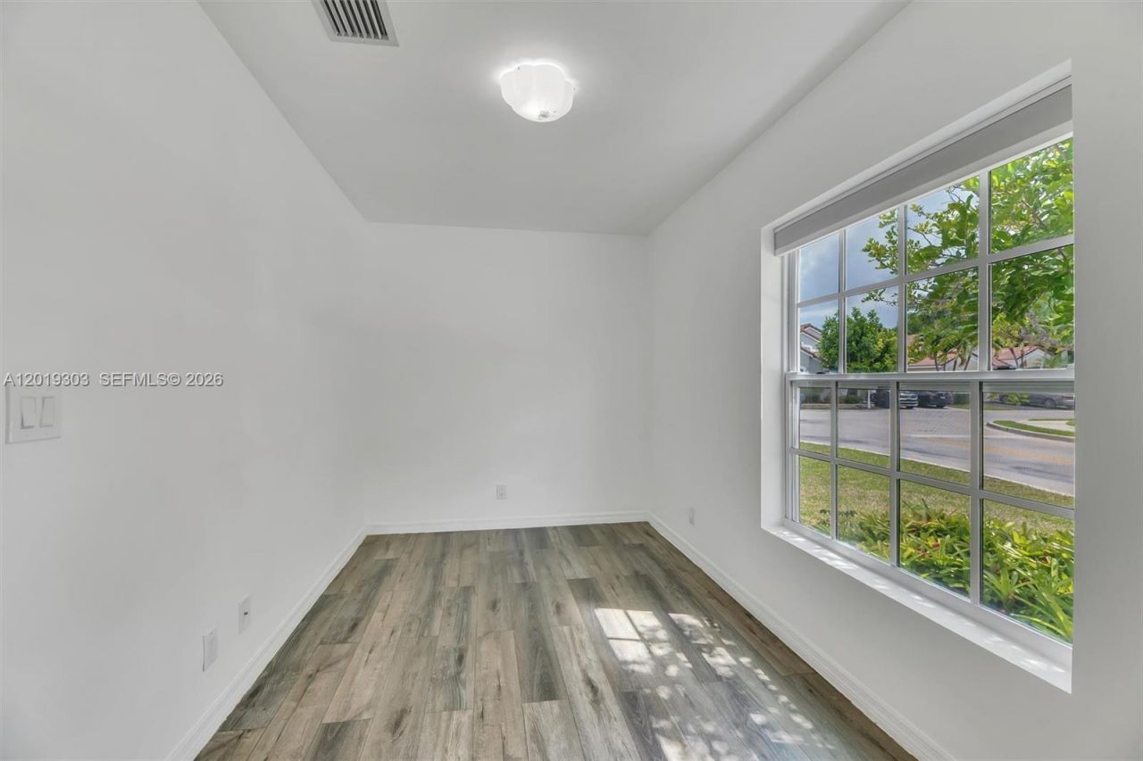535 Somerset Way, Weston, FL 33326 Photo