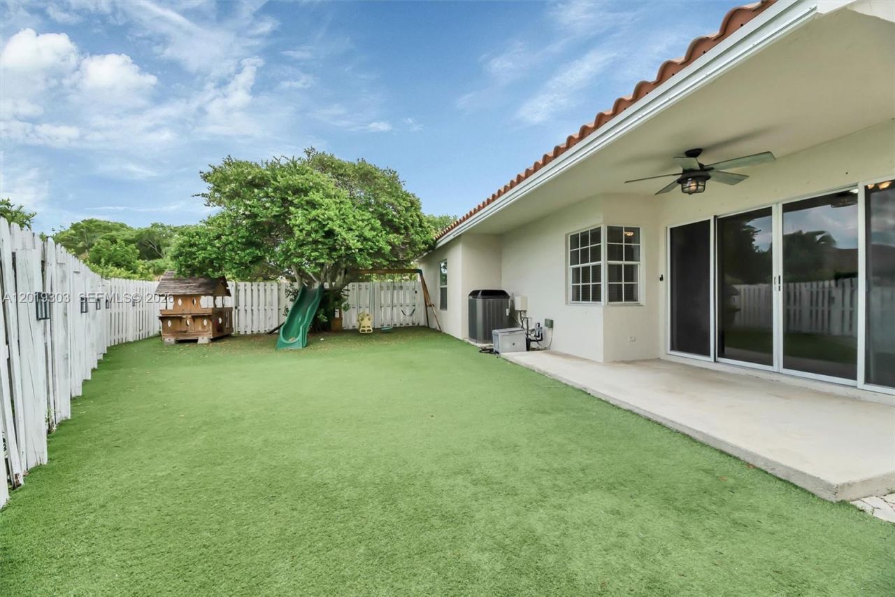 535 Somerset Way, Weston, FL 33326 Photo