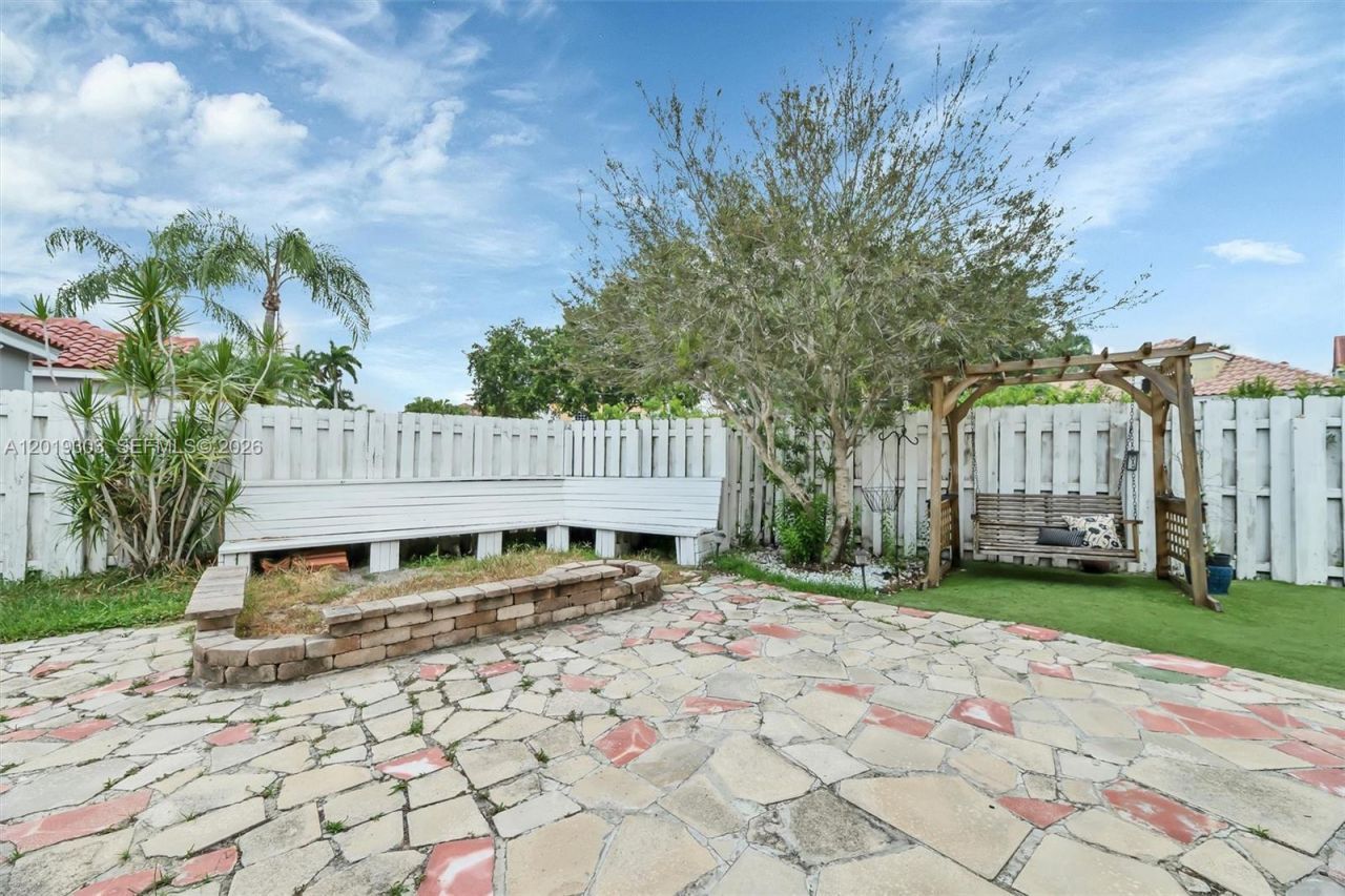 535 Somerset Way, Weston, FL 33326 Photo