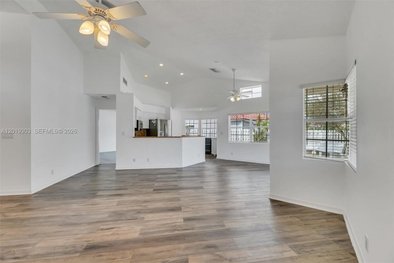 535 Somerset Way, Weston, FL 33326 Photo
