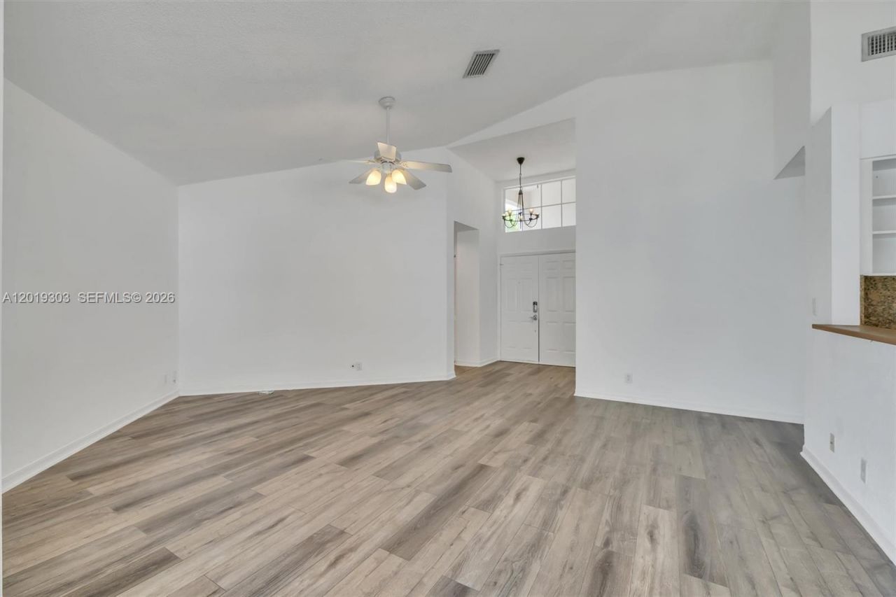 535 Somerset Way, Weston, FL 33326 Photo