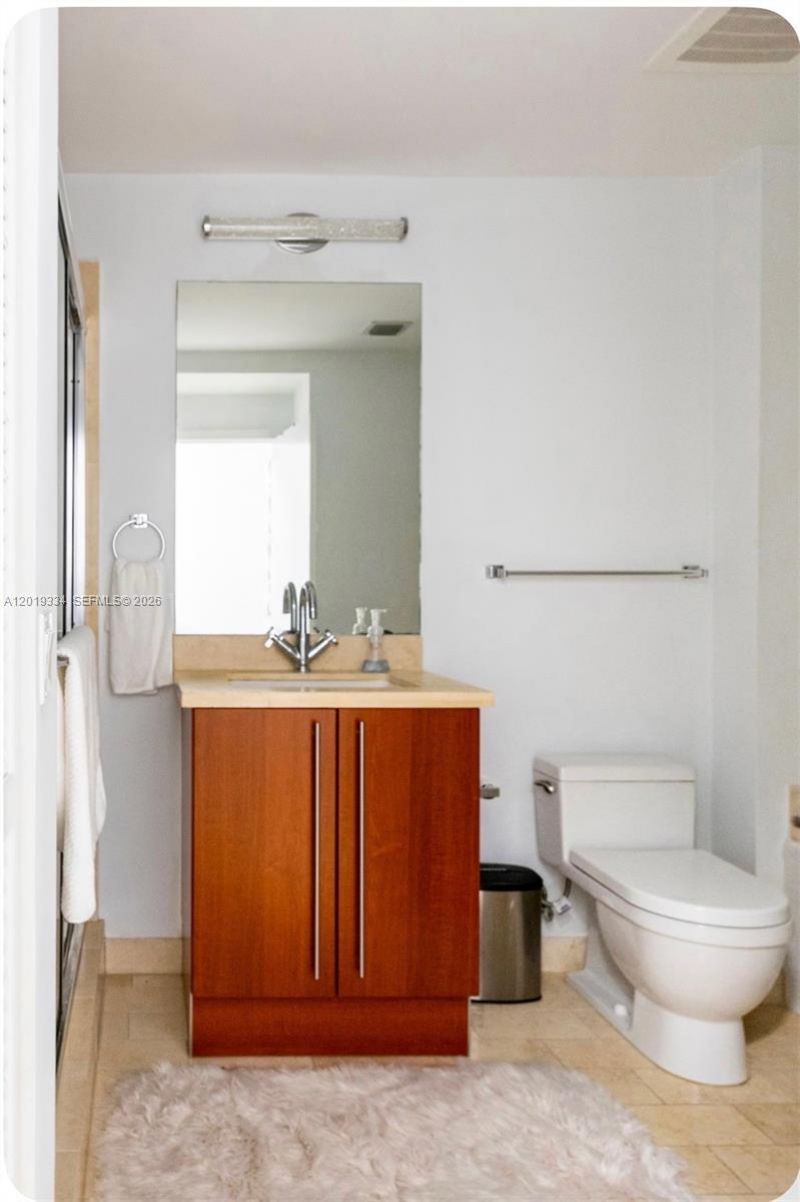 1111 SW 1 Ave, Unit 2215, Miami, FL 33130 Photo