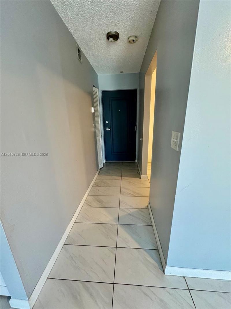 7815 N Camino Real, Unit I-216, Miami, FL 33143 Photo
