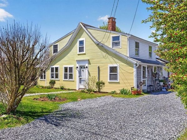 5 Pleasant St, Unit A, Dennis, MA 02639