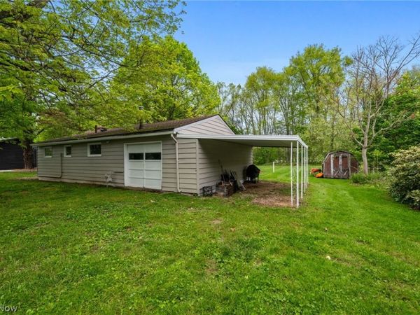 6109 Vale View Drive SW, Sherrodsville, OH 44675