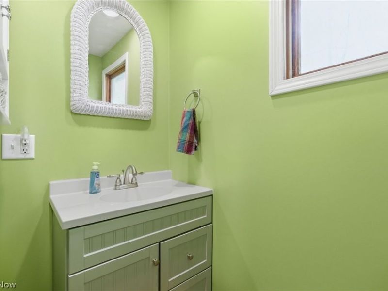 6109 Vale View Drive SW, Sherrodsville, OH 44675 Photo 19