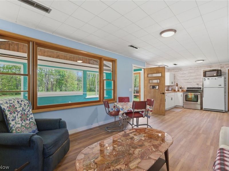 6109 Vale View Drive SW, Sherrodsville, OH 44675 Photo 7