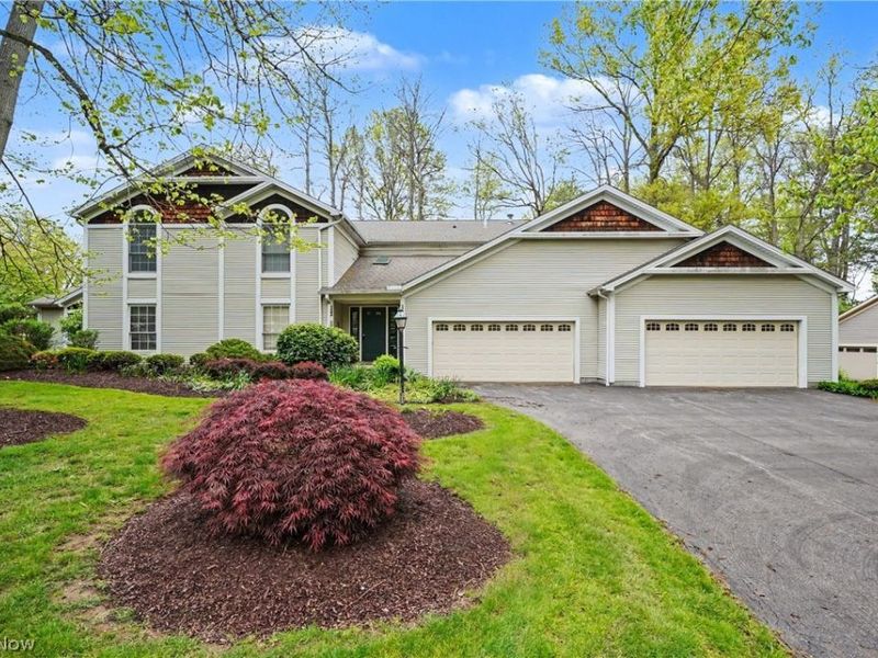 1344 Fox Run Court, Youngstown, OH 44512 Photo 1