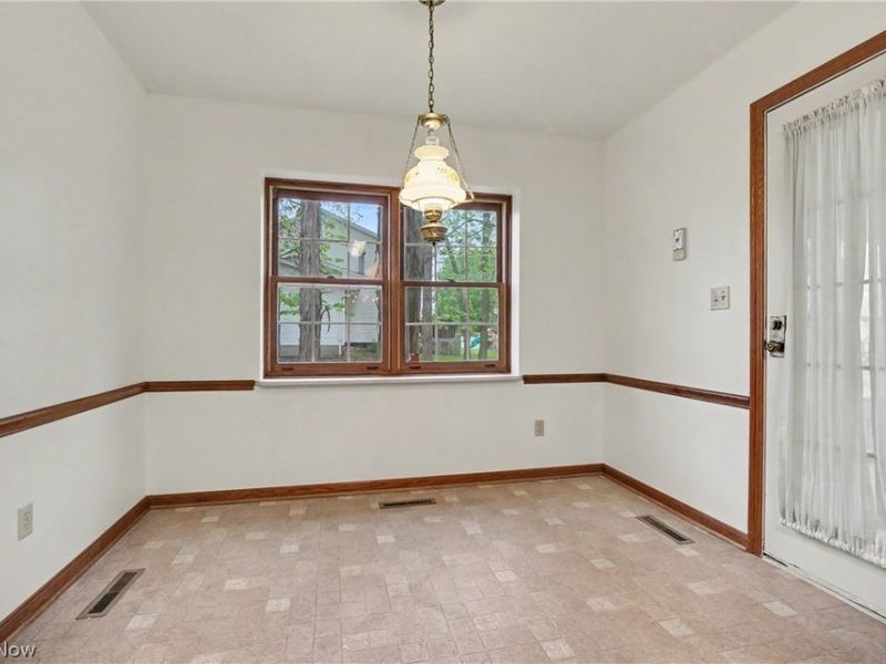 1344 Fox Run Court, Youngstown, OH 44512 Photo 17