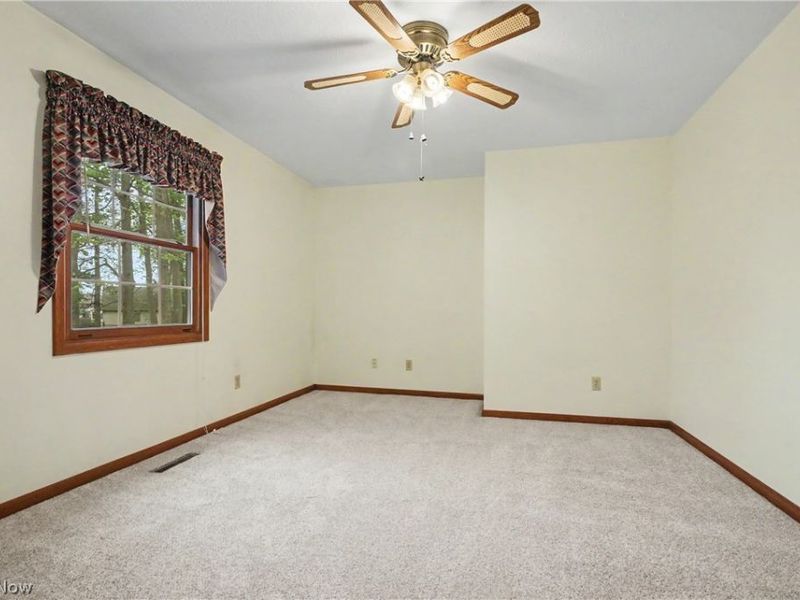 1344 Fox Run Court, Youngstown, OH 44512 Photo 24