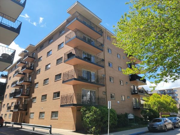 7432 Washington Street, Unit 103, Forest Park, IL 60130