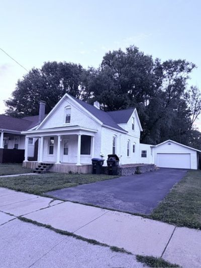 1005 W Taylor Street, Bloomington, IL 61701 Main Photo