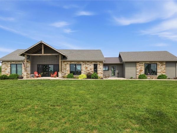 33793 219th Street, Easton, KS 66020
