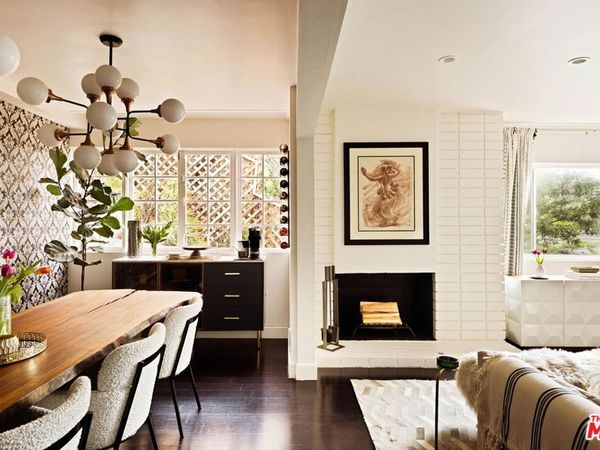 8525 Ridpath Drive, Los Angeles, CA 90046