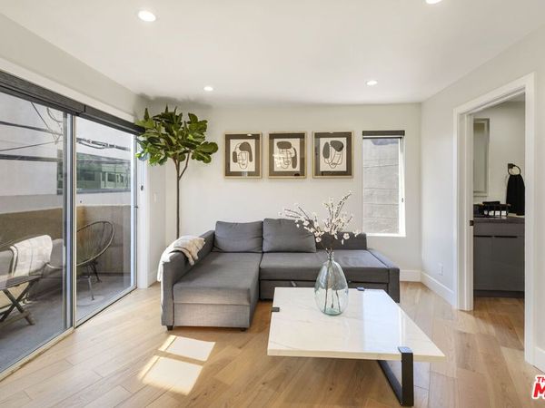 4139 Cahuenga Boulevard, Unit 106, North Hollywood, CA 91602