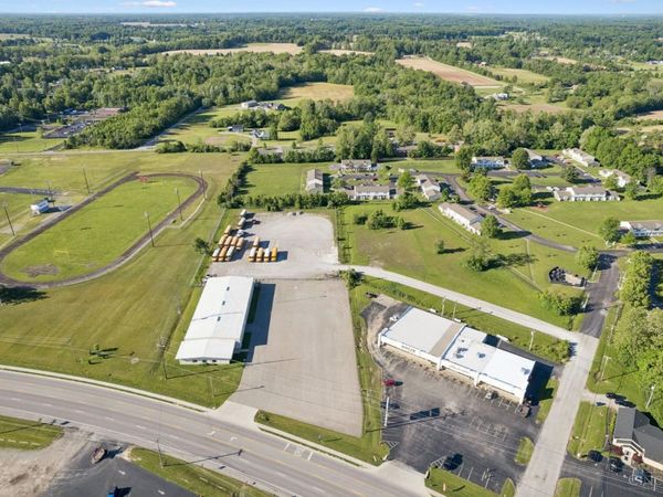 675 W Plane Street, Bethel, OH 45106