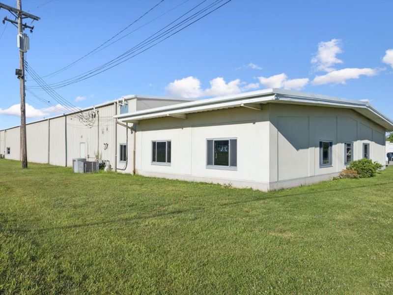 675 W Plane Street, Bethel, OH 45106 Photo 3