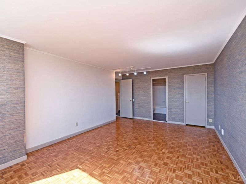 2324 Madison Road, Unit 703, Cincinnati, OH 45208 Photo 23