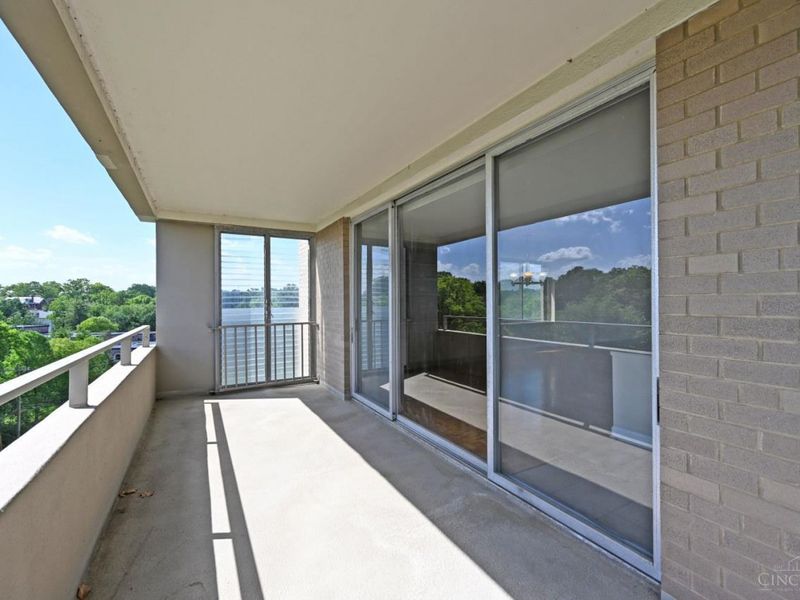2324 Madison Road, Unit 703, Cincinnati, OH 45208 Photo 30