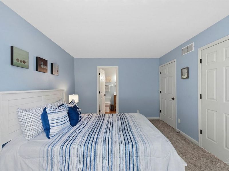 8196 Rivers Edge Circle, Maineville, OH 45039 Photo 11