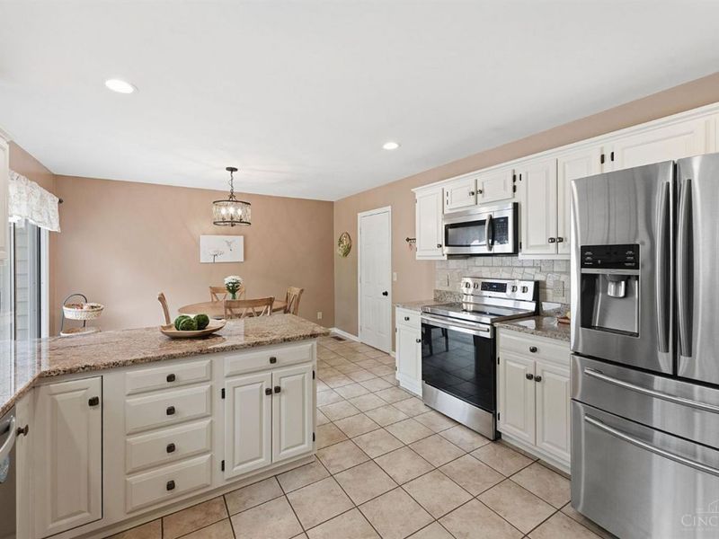 8196 Rivers Edge Circle, Maineville, OH 45039 Photo 32